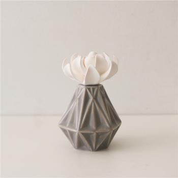 Non-Electric Ceramic Flower Aromatherapy Diffuser